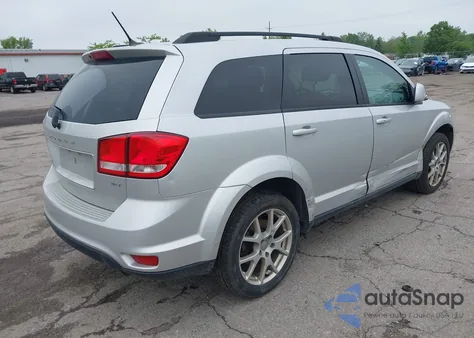 2014 Dodge Journey Sxt z USA, uszkodzony, nr VIN 3C4PDCBB5ET303577